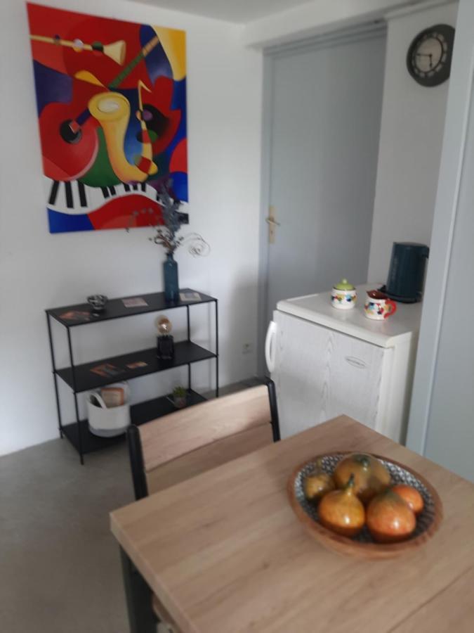 Chambre D'Hote Chez Josie Beaucaire  Exteriör bild